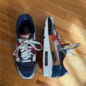 Nike Air Max 90 Legacy Sneakers